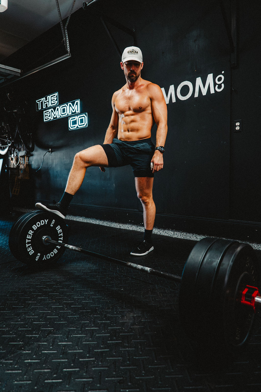 EMOM athlete training in the gym